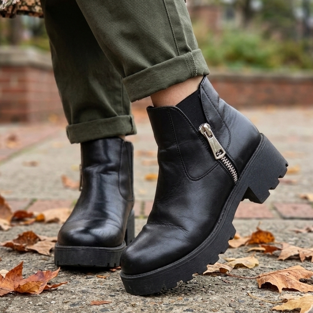 Women’s Black Chunky Zip Chelsea Boots
